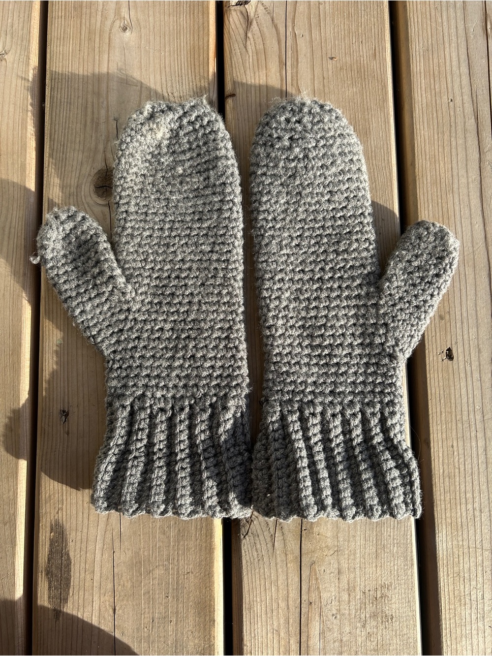 Thick Hand-Knit Women’s Mittens